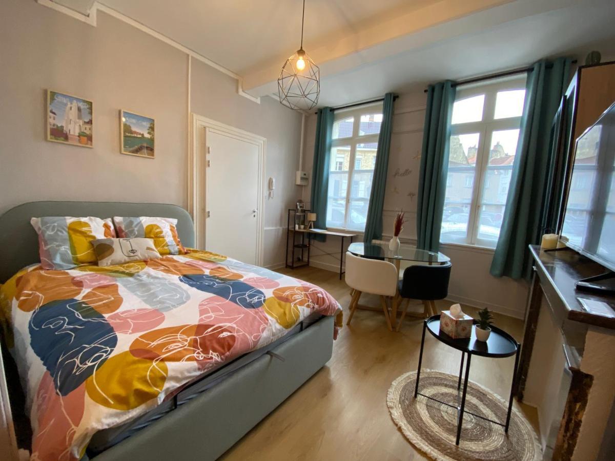 Studio En Plein Coeur De Ville Sint-Omaars Buitenkant foto